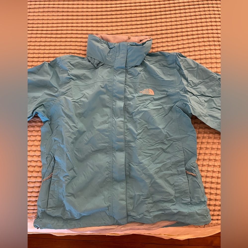 Women’s north face rain jacket NO FLAWS